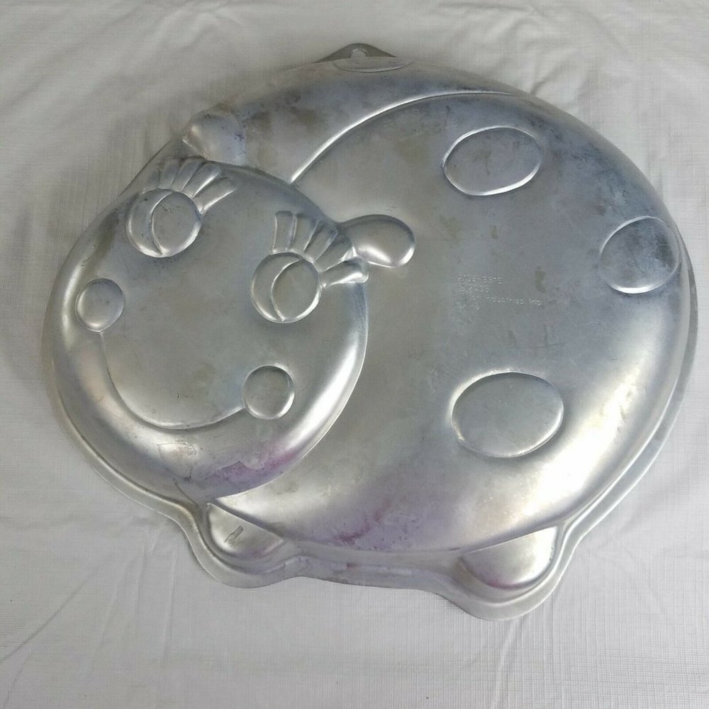 Ladybug Cake Pan Wilton 2105-3316 Metal